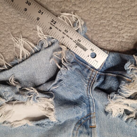 Levi's 501 Shorts 25 Blue High Rise Fault Line Button Fly Distressed 56327-0012 - Picture 8 of 10